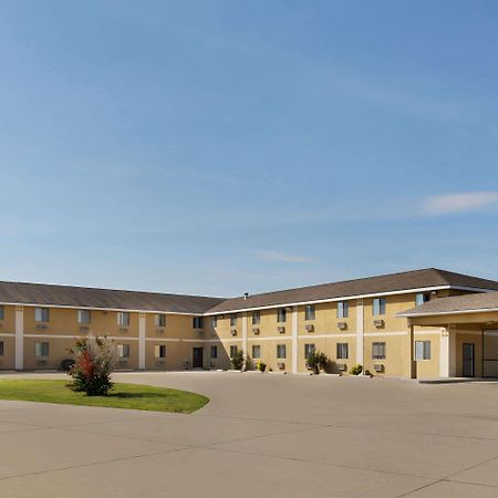 Super 8 By Wyndham Sikeston/Miner Area Hotel Exterior foto