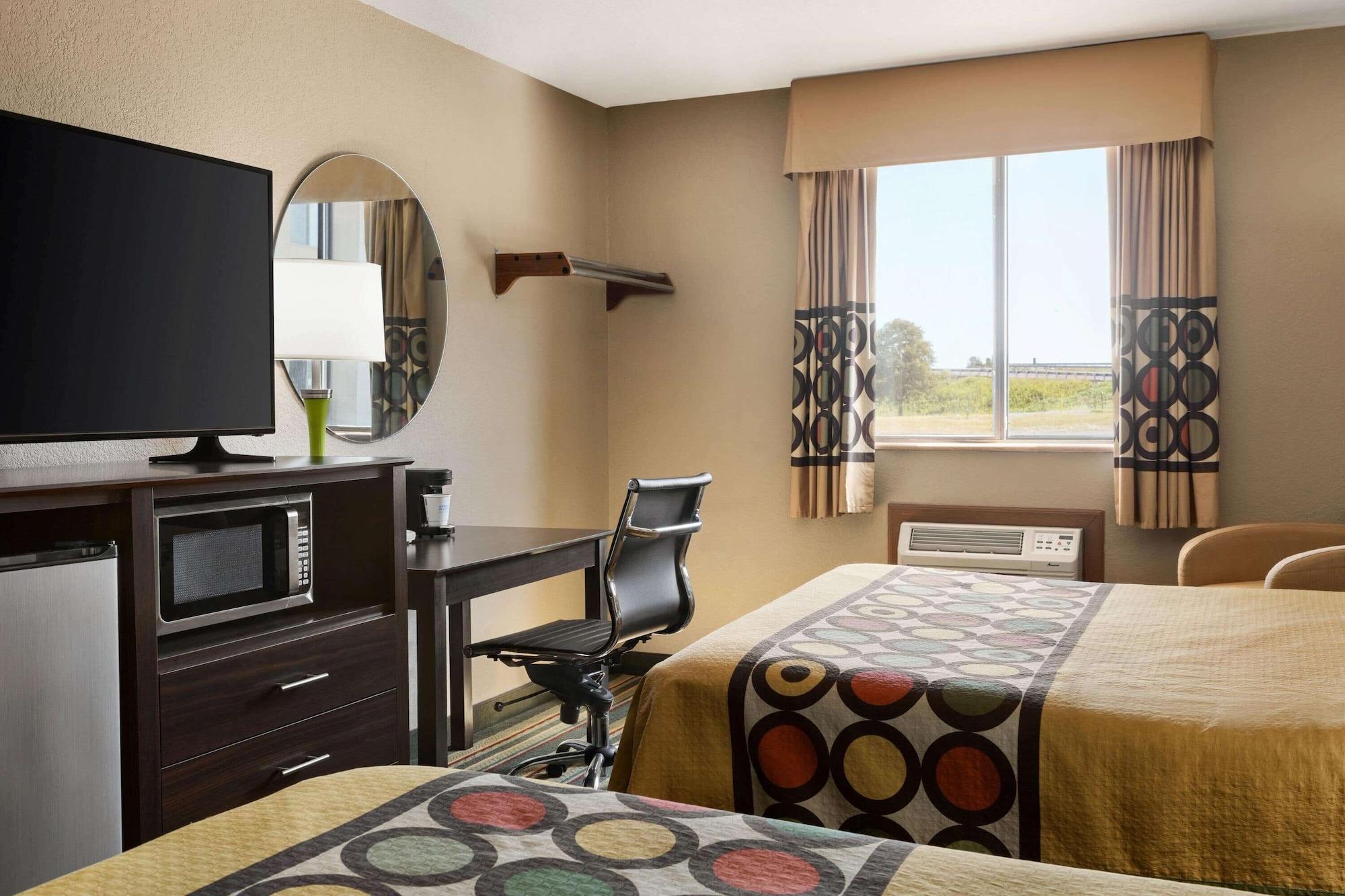 Super 8 By Wyndham Sikeston/Miner Area Hotel Exterior foto