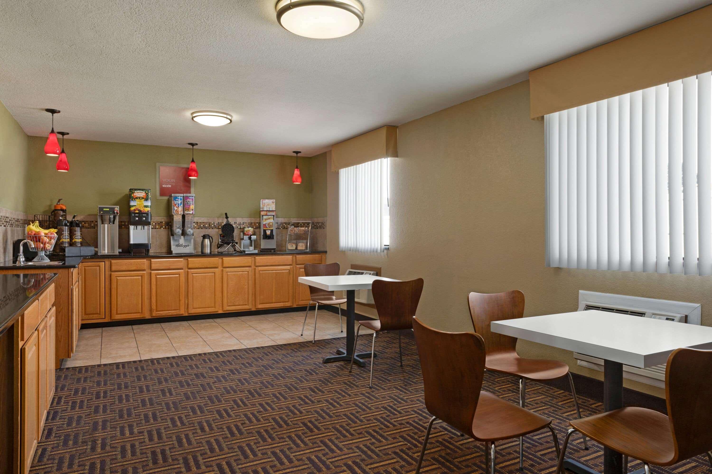 Super 8 By Wyndham Sikeston/Miner Area Hotel Exterior foto